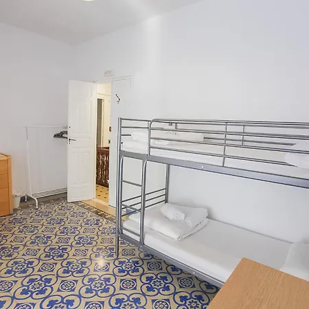 Barbatuke Conde Hostel Malaga