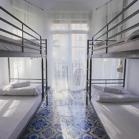 Barbatuke Conde Hostel Malaga